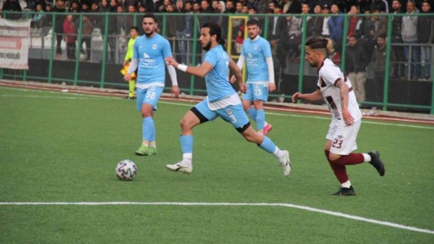 BAL: Fırat Üniversitesi: 4 - Kovancılarspor: 1