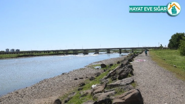 Balık avlamak isterken hayatından oldu