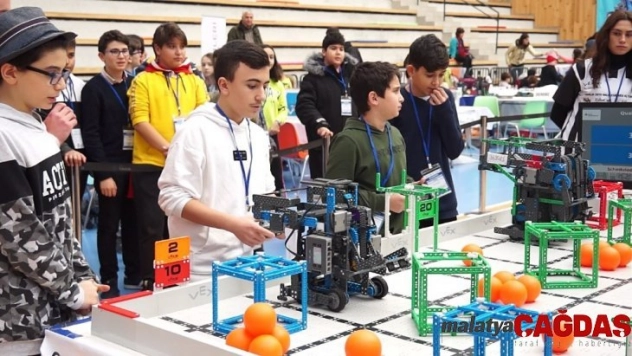 Balıkesir'in ilk robotik turnuvası gerçekleşti