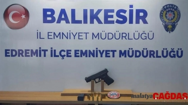 Balıkesir polisi 6 silah ele geçirdi