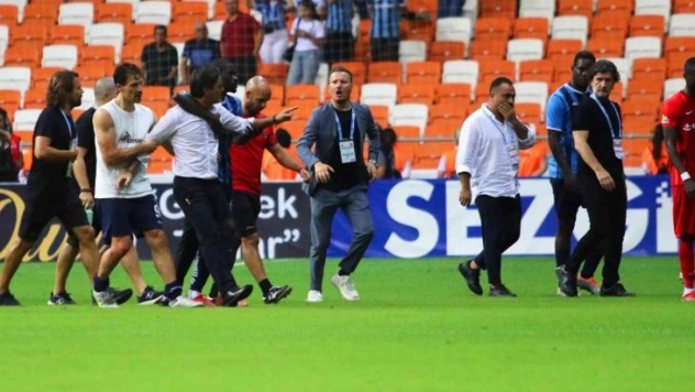 Balotelli ve Montella maç sonu tartıştı