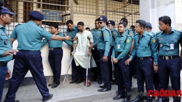 Bangladeş'te restoran saldırısında yargılanan 7 kişiye idam cezası