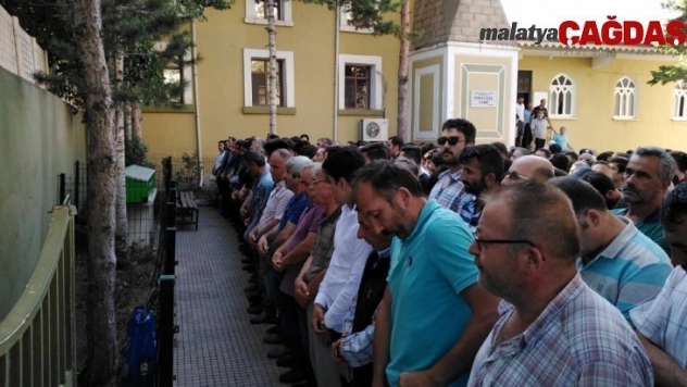 Baraj gölünde boğulan genç son yolculuğuna uğurlandı