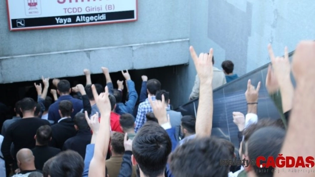 Barış Pınarı Harekatı'na Ülkücü öğrencilerden destek yürüyüşü