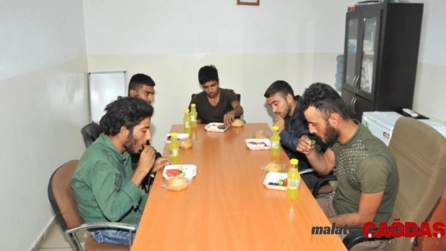 Barış Pınarı Harekatında 24 terörist güvenlik güçlerine teslim oldu.