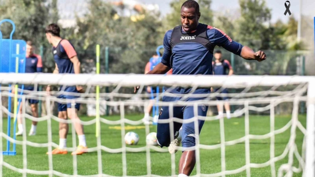 Başakşehir, Alanyaspor maçı hazırlıklarına Antalya'da devam etti