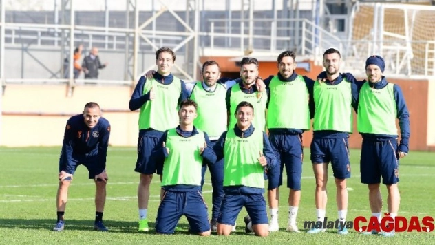 Başakşehir'de Mönchengladbach hazırlıkları başladı