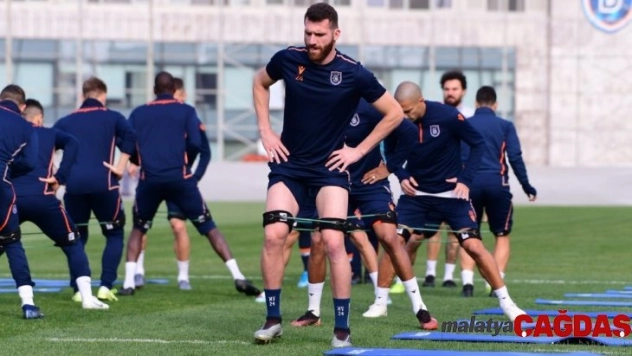 Başakşehir'de Roma maçı hazırlıkları başladı