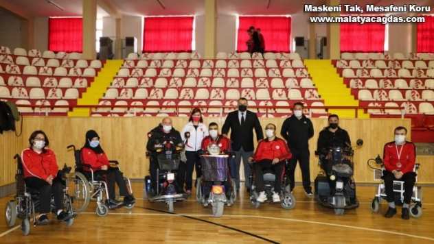 Başarılı Boccia sporcuları madalyalarını aldı