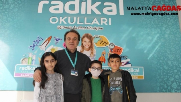 Başarılı öğrencilere 'Radikal Altın' ödülü