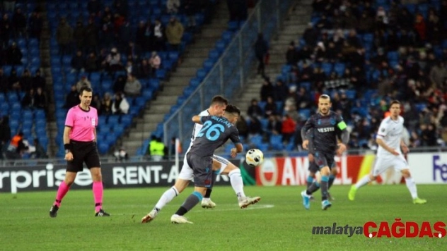 Basel - Trabzonspor maçında Türk taraftarlara çirkin saldırı