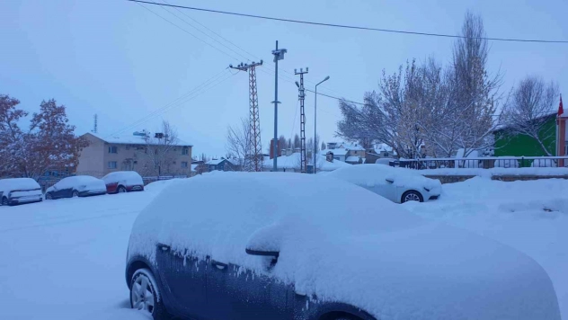 4 yerleşim yerinin yolu ulaşıma kapandı