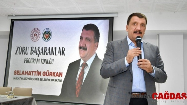 Başkan  Gürkan, gençlere hitap etti