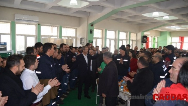 Başkan Akay, 'Kayseri Şeker yasasının değiştirilemez tek maddesi, çiftçimizin ve çalışanlarımızın alacaklarının geciktirilmemesidir'