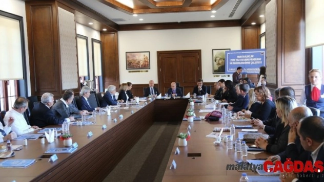 Başkan Akgün, mahalle muhtarları ile birlikte 2020 yılını planladı