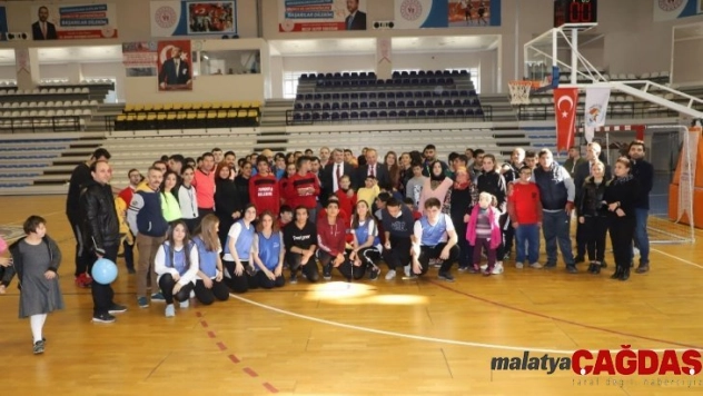Başkan Akın'dan engelli basketbol takımı müjdesi
