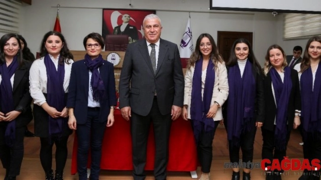 Başkan Atay'dan personeline yeni yıl hediyesi