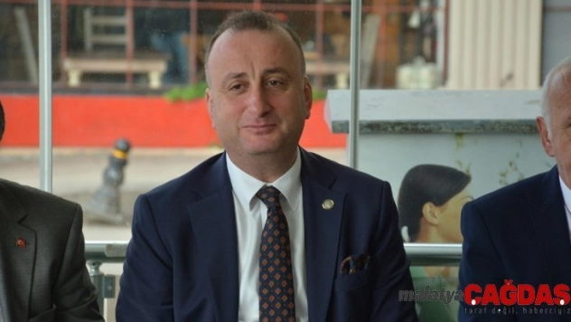 Başkan Ayhan: 'Çevre yolu için alternatif proje üretiyoruz'