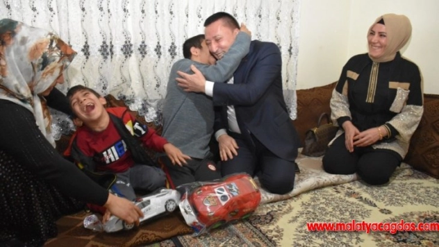 Başkan Beyoğlu ev ziyaretlerine devam ediyor