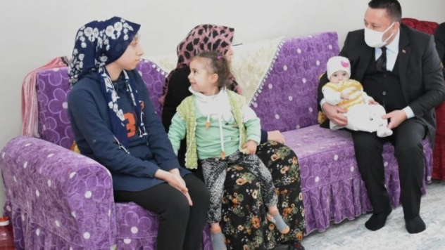 Başkan Beyoğlu, kapı kapı ziyaretlerine devam ediyor