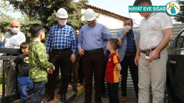 Başkan Bilgin'den minik yiğidolara sevindiren hediye