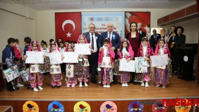 Başkan Bıyık Darıcalı öğrencilerin karnelerini dağıttı