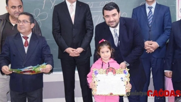 Başkan Bünül öğrencilerin karne sevincine ortak oldu