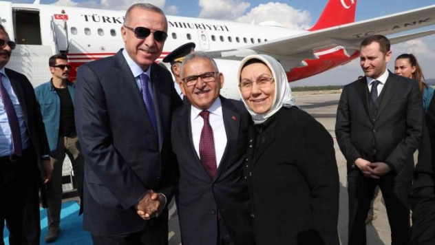 Başkan Büyükkılıç: 'AK Parti aydınlığa açılan yoldur, kardeşliktir'