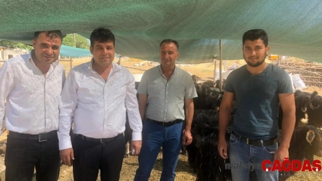 Başkan Çakmak kurban satıcılarıyla bir araya geldi