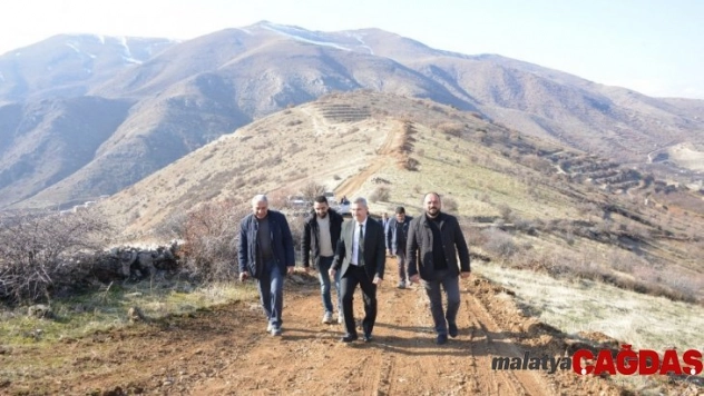 Başkan Çınar, yol çalışmalarını inceledi