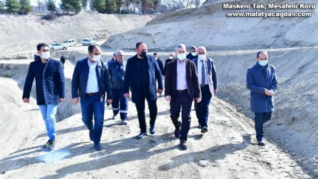 Başkan Çınar, meyve bahçesinde