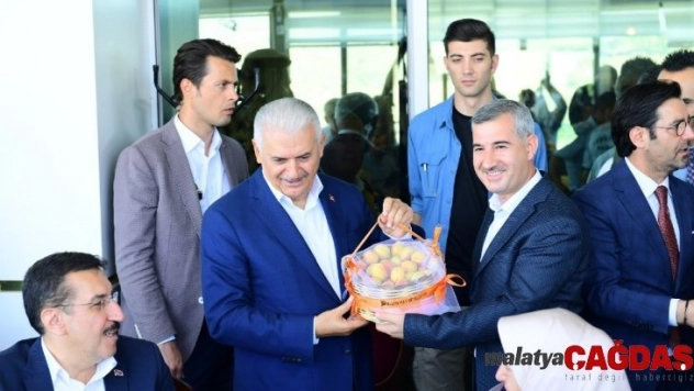 Başkan Çınar, Yıldırım'ın onuruna yemek verdi