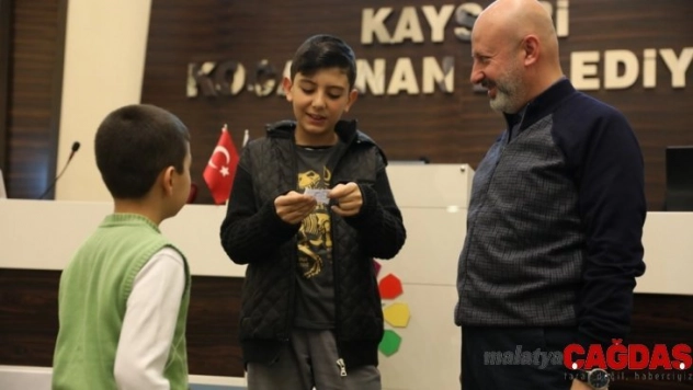 Başkan Çolakbayrakdar, 'Kocasinan'ın kentsel dönüşüm projeleri mutluluğa dönüşüyor'