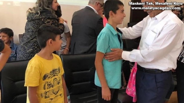 Başkan Dağtekin'den 23 Nisan Ulusal Egemenlik ve Çocuk Bayramı mesajı