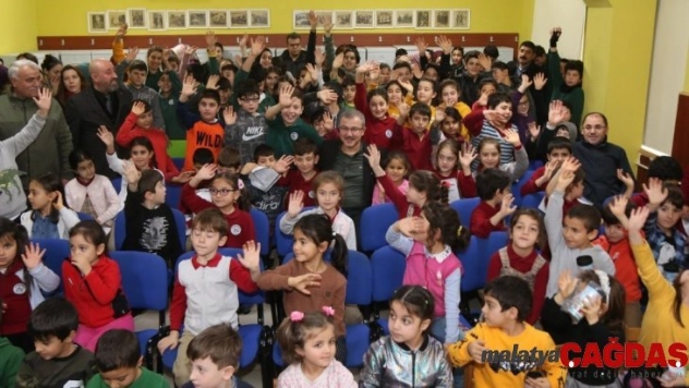 Başkan Deniz Köken miniklerin karne heyecanına ortak oldu