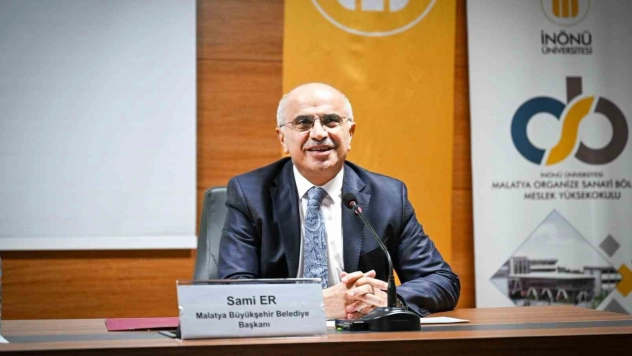 Başkan Er, üniversite öğrencileriyle bir araya geldi