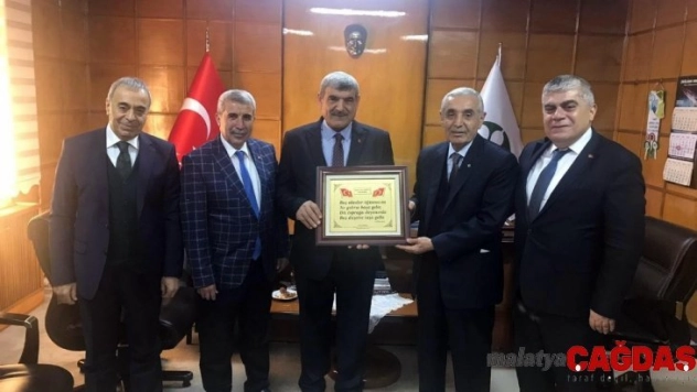 Başkan Evren'den, Şeker Fabrikasına ziyaret