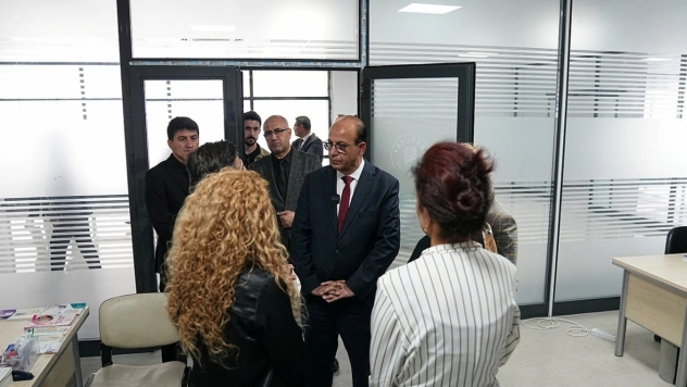 Başkan Geçit: Aile Danışma ve Sağlıklı Yaşam Merkezine ziyaret