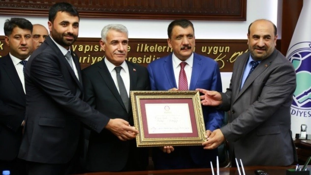 Başkan Güder, Başkan Gürkan'dan Görevi Devraldı