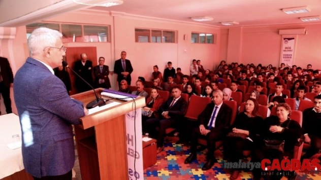 Başkan Güder öğrencilerle buluştu