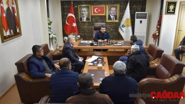 Başkan Gür, vatandaşların sorunlarını dinliyor