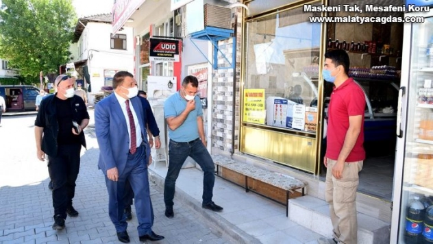 Başkan Gürkan, esnaf ve vatandaşları ziyaret etti