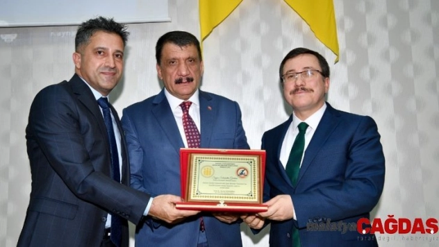 Başkan Gürkan, Kariyer Günleri'nde konuştu