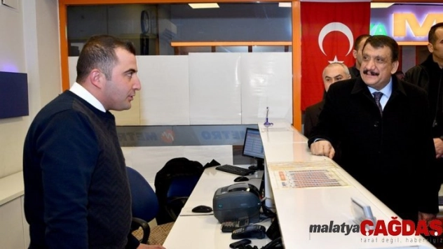 Başkan Gürkan, otobüs terminalini ziyaret etti