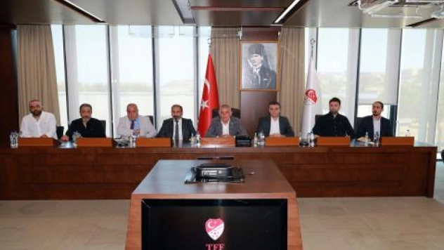Başkan Hacıosmanoğlu, TFF 2. Lig Kulüp Başkanları ile Bir Araya Geldi