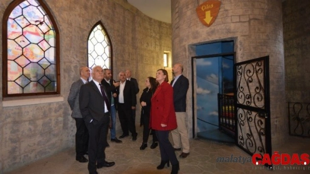 Başkan Hürriyet, Eskişehir'e çıkarma yaptı