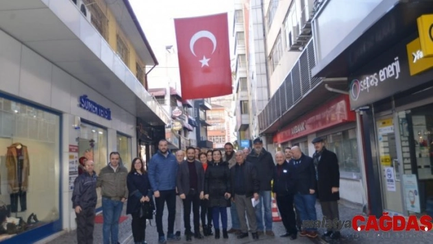 Başkan Hürriyet, sokak yenilenme çalışmalarını esnafla istişare etti