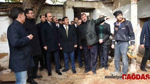 Başkan Kılca 3 kişinin hayatını kaybettiği çöken binada incelemede bulundu
