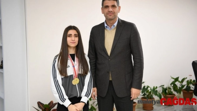 Başkan Kocaman, genç satranç sporcunu ağırladı