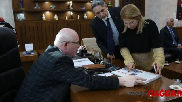 Başkan Kurt'tan kreş müjdesi